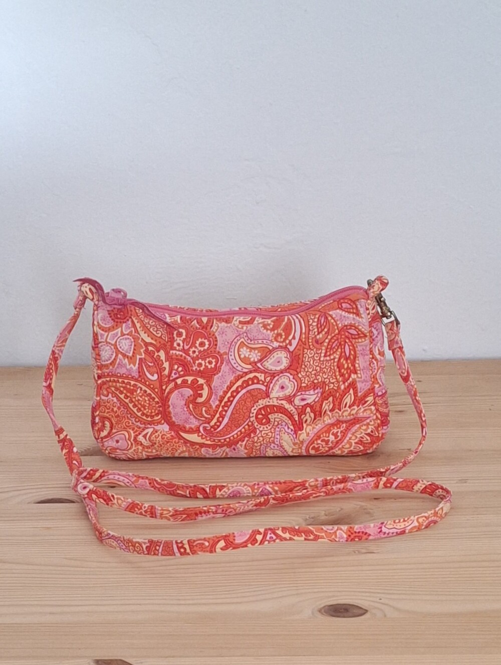 🩷Vera Bradley 'Sherbet' Crossbody🧡